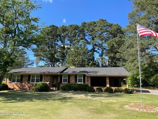 3303 Jennifer St, Kinston, NC 28504