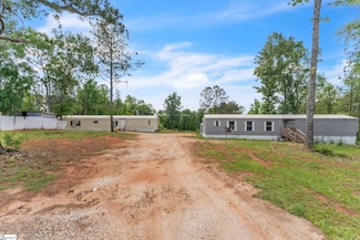 669 River Fork Rd, Waterloo, SC 29384