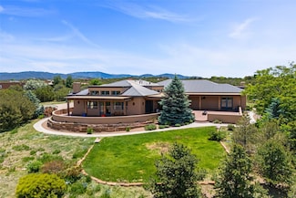 32 B Camino Don Patron, Santa Fe, NM 87506