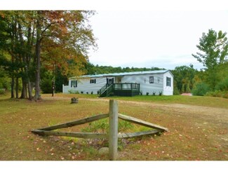 27 Old Chesterfield Rd, Spofford, NH 03462