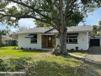 2202 Greenway Dr, Melbourne, FL 32901