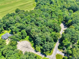 5663 Iosco Mountain Rd, Gregory, MI 48137