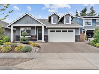 2559 N Lydia Loop, Hubbard, OR 97032