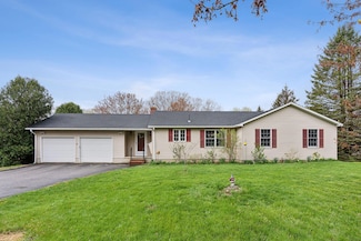 449 River Rd, Arundel, ME 04046