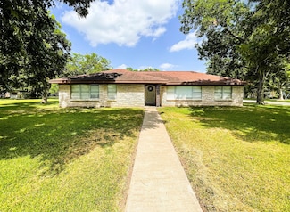 409 Koehl St, Wharton, TX 77488