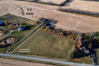 4030 Pekin Rd, Waynesville, OH 45068