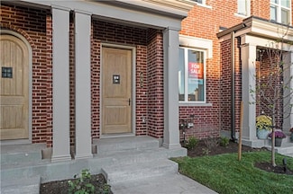 463 SW Longview Blvd, Lee's Summit, MO 64081