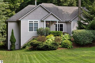 2622 Blue Meadow Dr, Traverse City, MI 49685
