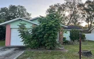 651 W Blue Lake Terrace, Deland, FL 32724