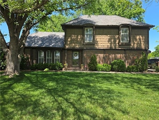 9604 W 106th St, Overland Park, KS 66212