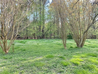 5328 Shady Grove Rd, Glen Allen, VA 23059