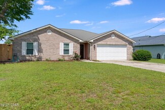 1402 New Hampshire Ave, Lynn Haven, FL 32444