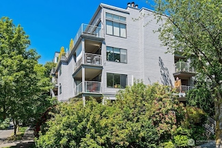 1100 E Harrison St Unit 302, Seattle, WA 98102