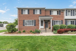 1127 Tienken Ct Unit 13, Rochester Hills, MI 48306
