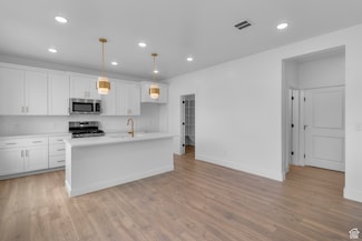 678 N 600 W Unit 103, Tremonton, UT 84337