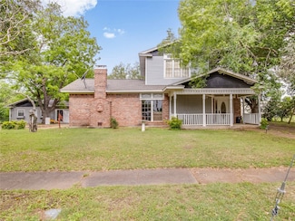 307 S 4th St, Wortham, TX 76693