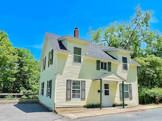 66 Mount Vernon St, Springfield, VT 05156