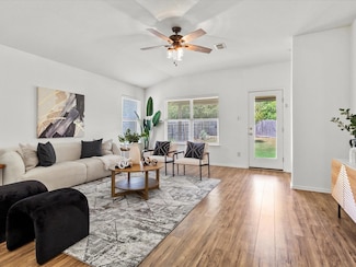 310 Comal Run, Hutto, TX 78634