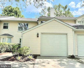 16 Dorset Ct, Princeton, NJ 08540