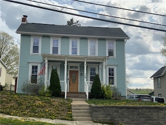 118 Wayne St, Claysville, PA 15323