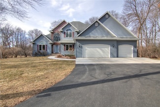 5720 Wild Rose Ln, Eau Claire, WI 54701