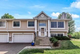 1977 Granite Ave N, Saint Paul, MN 55128
