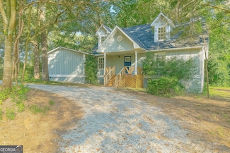 23 Club Dr, Locust Grove, GA 30248