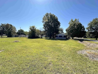 489 N Taylor Ave, Piggott, AR 72454