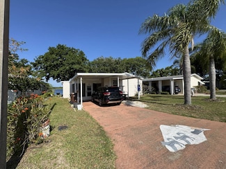 429 Kingfisher Ln, Haines City, FL 33844