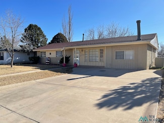 906 W Wildy St, Roswell, NM 88203