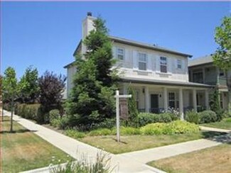 208 Cedar Ave, Greenfield, CA 93927