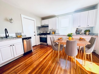 58 Lexington St Unit 58, Newton, MA 02465