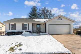 55 Valley View Dr, Saint Peters, MO 63376