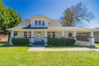 1001 Blair St, Thomasville, NC 27360