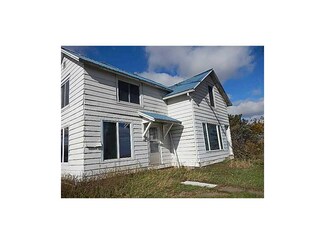 6003 22nd Avenue Dr, Vinton, IA 52349