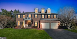 5439 Ashleigh Rd, Fairfax, VA 22030