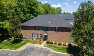 8484 Grand Trevi Dr, Louisville, KY 40228