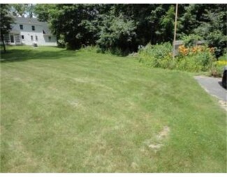 112 Dedham St Unit 116, Newton Highlands, MA 02461