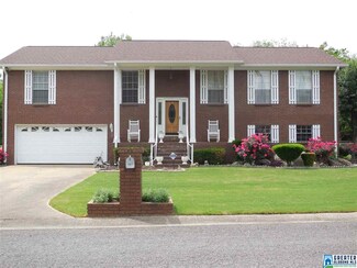 701 Greenbriar Rd, Fairfield, AL 35064