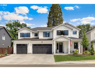 923 E 2nd Way, La Center, WA 98629