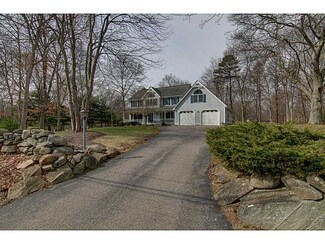 539 Congdon Hill Rd, Saunderstown, RI 02874