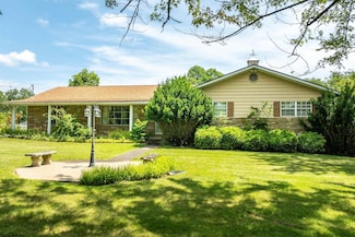 1021 Willis Dr, Morgantown, WV 26501