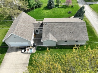 715 Cherry Ave, Lakeside Marblehead, OH 43440