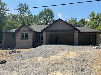 140 Windsor Rd, Crossville, TN 38558