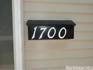 1700 1700 Dixon Dr, St. Paul Park, MN 55071