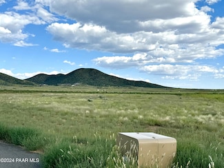 10009 E Blossom Ln, Prescott Valley, AZ 86315