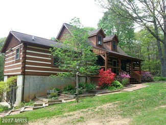 4220 Family Farms Ln, Bealeton, VA 22712