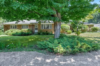 1517 Carleton St, Whitehall, MI 49461