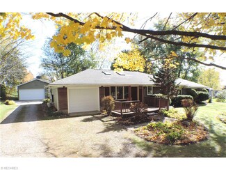 18161 Tavern Rd, Burton, OH 44021