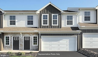 7861 Briarwood Dr, Harrisburg, PA 17112